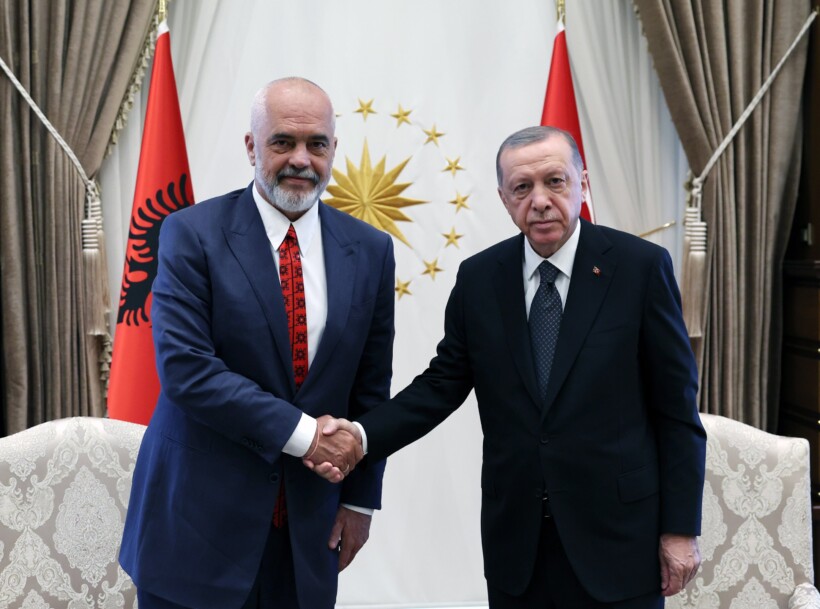 Edi Rama uron presidentin Erdogan për fitoren