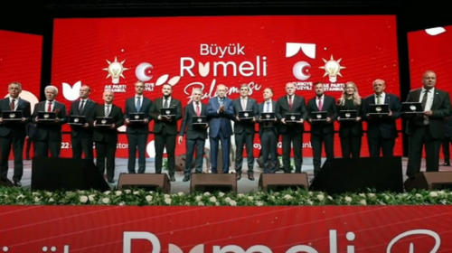 (VIDEO) Stamboll, organizohet “Takimi i madh i Rumelisë”, në prezencë të presidentit Erdogan