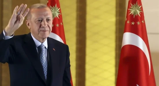 Presidenti Erdoğan pranon mbi 100 mesazhe urimi për rizgjedhjen