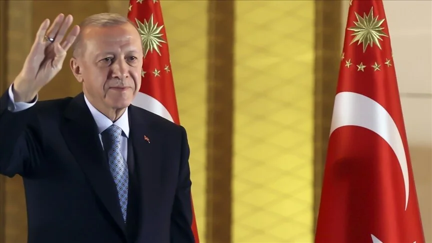 Presidenti Erdoğan pranon mbi 100 mesazhe urimi për rizgjedhjen
