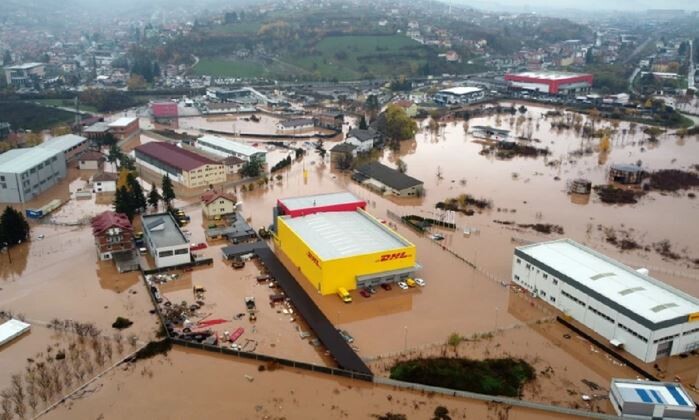 Alarmi i kuq vijon në Itali