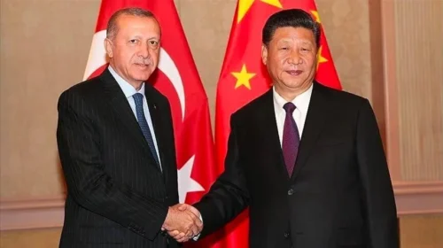 Kina uron presidentin Erdoğan dhe shpreh gatishmëri për zhvillimin e marrëdhënieve me Turqin