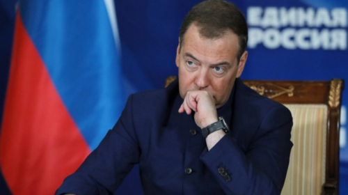 Medvedev: Nuk kemi më mundësi, ne duhet të eliminojmë Zelenskyn