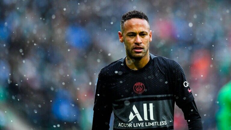Manchester United shumë afër transferimit të Neymar