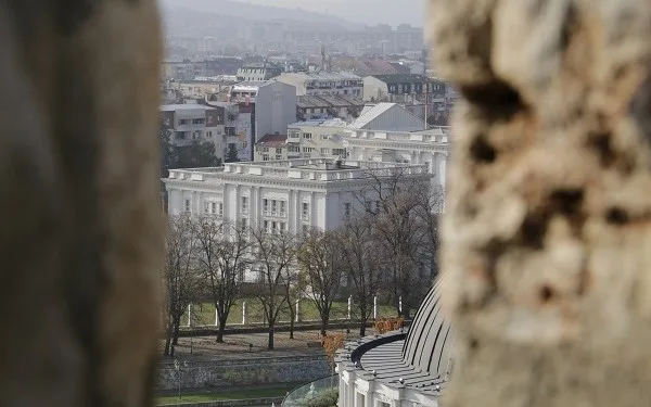 (VIDEO) Freedom House: Maqedonia e Veriut ka progres por edhe mosfunksionim politik