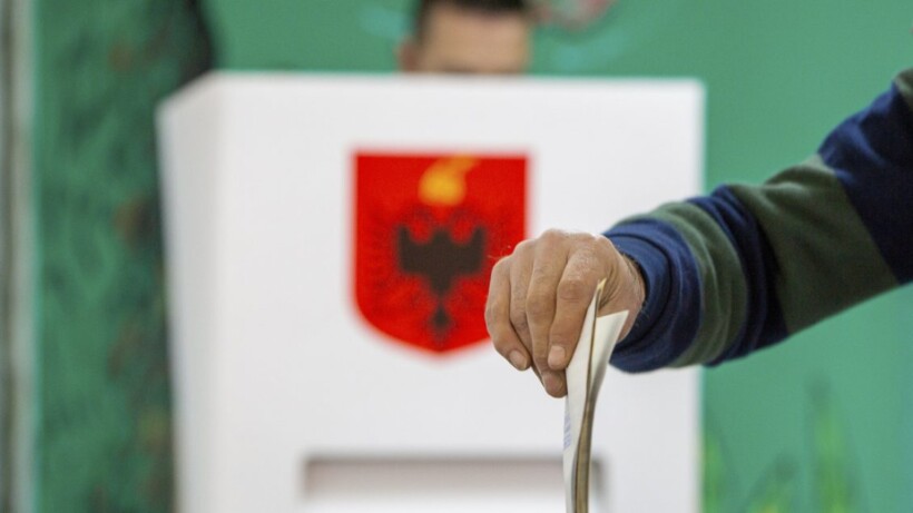 Shqipëria zgjedh sot kryetarët e bashkive