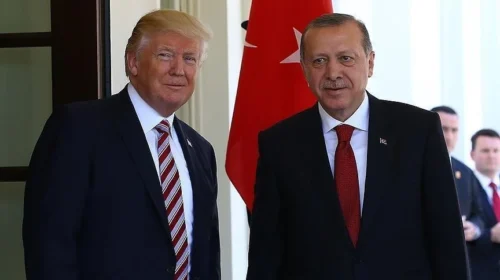 Trump uron presidentin Erdoğan për fitoren ‘e merituar’ në zgjedhje