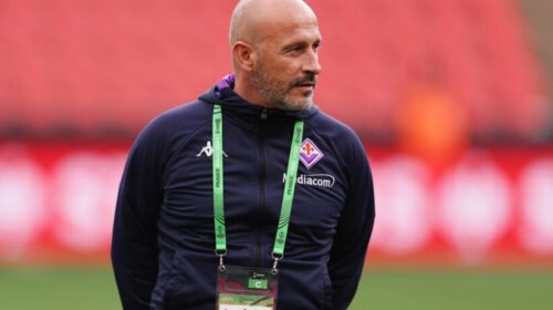 Dy finale të humbura, Italiano: E dhimbshme! Shoh djemtë dhe vuaj