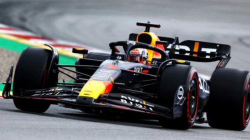 Verstappen regjistron fitoren e pestë të sezonit në F1
