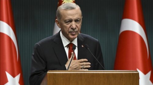 Erdoğan: Turqia është e gatshme të bëjë gjithçka që mundet për të ndihmuar Greqinë të luftojë zjarret pyjore