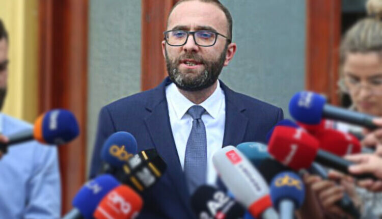 Kuvendi i Shqipërisë rrëzon kërkesën e opozitës për interpelancë me Ramën