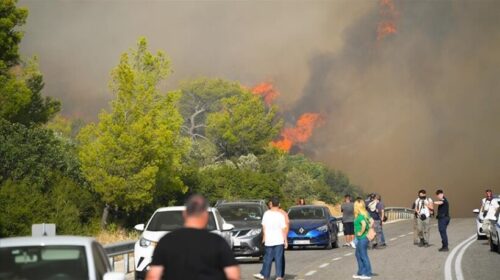 Greqia vazhdon të luftojë zjarret e furishme për të tretën ditë radhazi