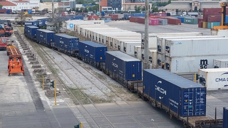 Linjë e rregullt hekurudhore për transport të kontejnerëve nga porti në Selanik deri në Shkup