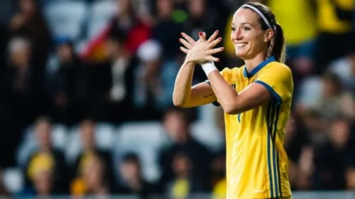 Kosovare Asllani ia siguron Suedisë vendin e tretë në Kupën e Botës