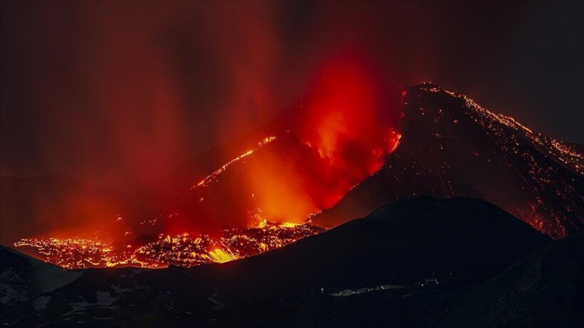 Shpërthen vullkani Etna në Itali