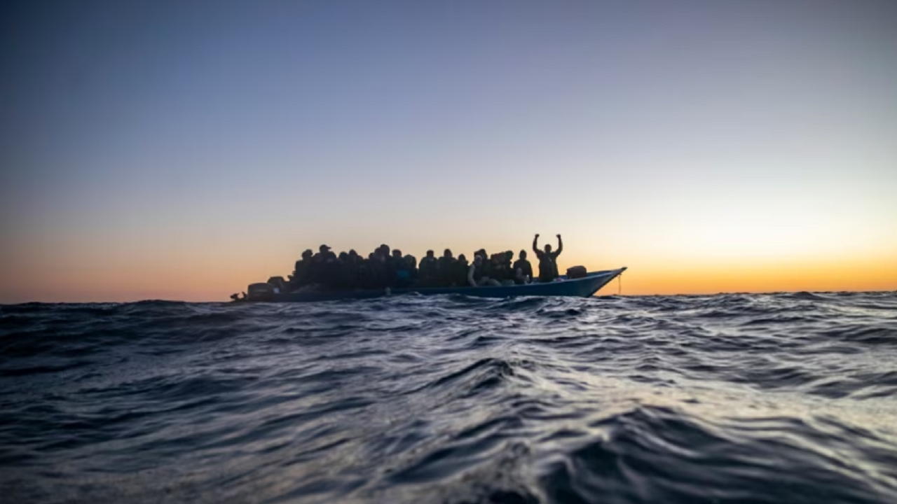Mbi 400 migrantë shpëtohen në Mesdhe