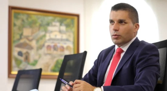 Nikollovski: Pezullimi i IPARD-it është turp për Qeverinë dhe goditje për bujqësinë