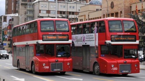 NTP Shkup: Nxënësit e vitit të parë në shkollat e mesme do të kenë bileta falas për transportin publik