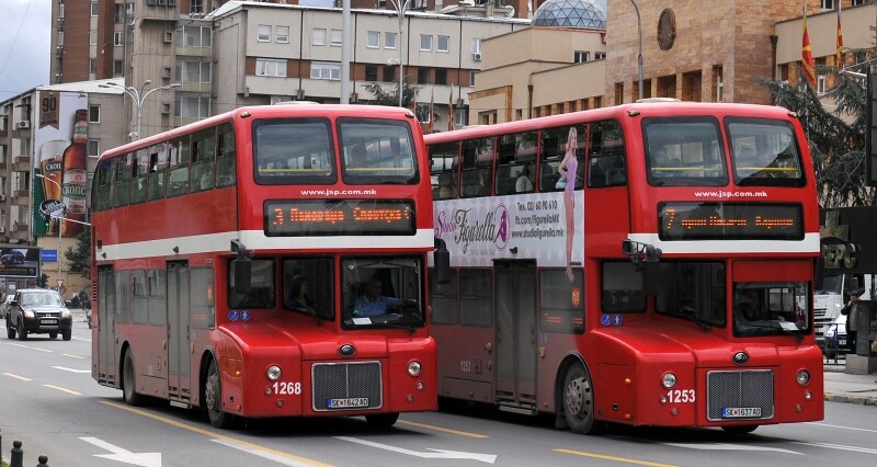 NTP Shkup: Nxënësit e vitit të parë në shkollat e mesme do të kenë bileta falas për transportin publik