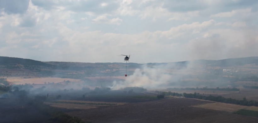 (VIDEO) Të dielën situatë e qetë me zjarret, të shtunën kishte rreth 50 zjarre