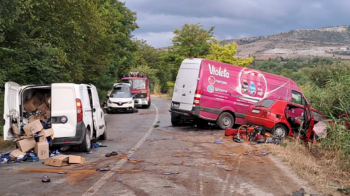 Aksidenti me dy viktima në Maqedoni, MPB jep detaje, janë përfshirë katër makina