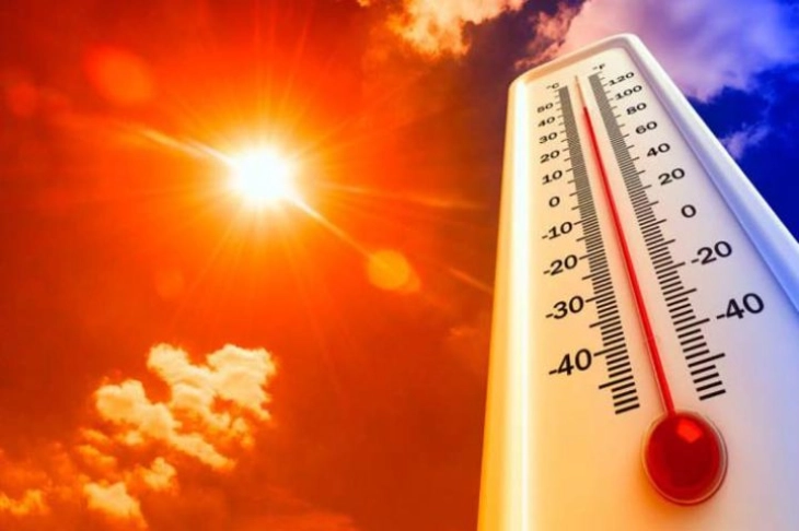 Korriku mbi mesataren i ngrohtë, temperatura maksimale më e larta 42,1 gradë