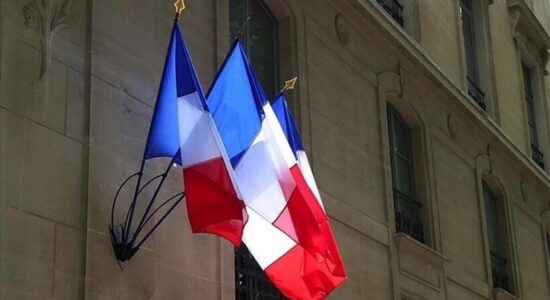 Mbyllja e zyrave paralele në veri, Ambasada franceze: Kosova po dërgon sinjale negative te partnerët
