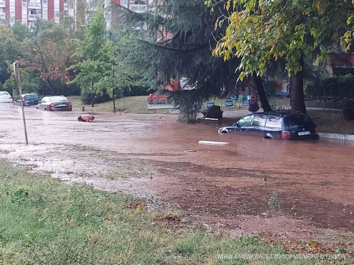 Stuhia që paralajmërohet mund të shkaktojë daljen e lumenjve nga shtrati dhe përmbytje