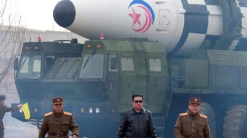 Kim Jong Un thirrje ushtrisë: Të jeni gjithnjë të gatshëm për luftë