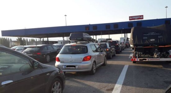 (VIDEO) “One stop shop” edhe në pikën kufitare me Serbinë në Tabanoc