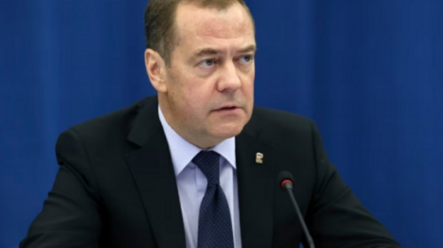 Medvedev: Rusia mund të ankeksojë Osetinë Jugore dhe Abkhazinë