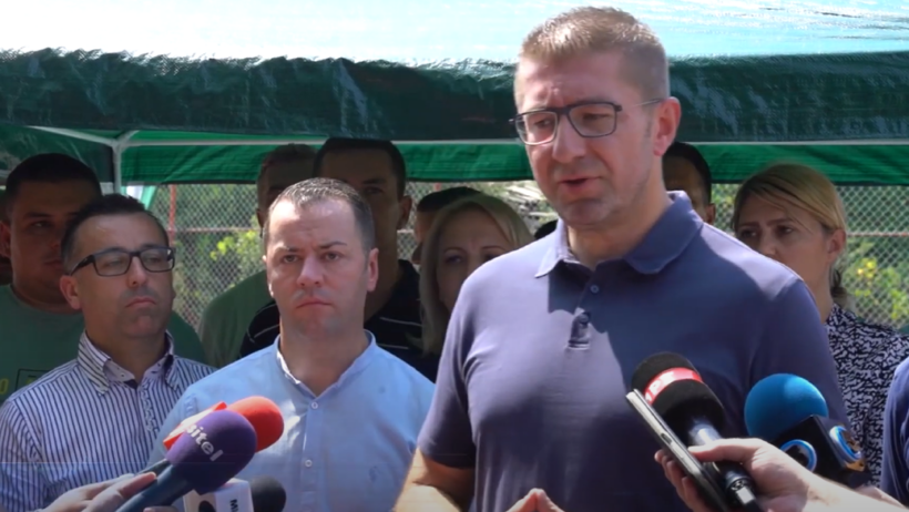 (VIDEO) Mickoski për ndryshimet kushtetuese: Qeveritarët i kanë rënë “murrit me kokë”