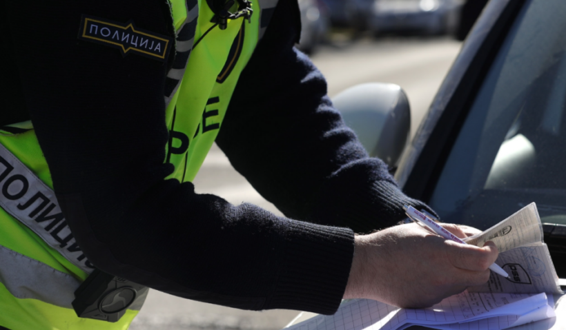 Policia shqiptoi 563 gjoba për vozitje të shpejtë