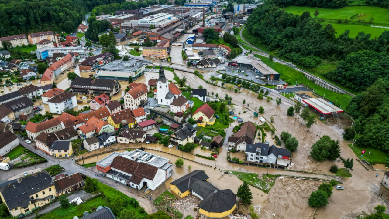 Qeveria: Maqedonia e Veriut dërgon 100 pjesëtarë të Armatës në Slloveni