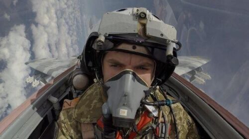 Dy avionë luftarakë të Ukrainës përplasen në perëndim të Kievit, vdesin 3 pilotë