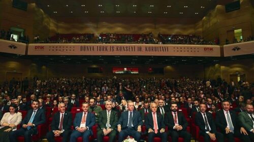 Lloga dhe Mexhiti të ftuar në Kongresin Botëror të Biznesit Turk, i pranishëm dhe Erdogani