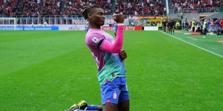 Milan “harron” humbjen në derbi, Leao i dhuron fitoren përballë Veronës