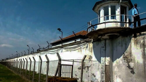 (VIDEO) Aksion i policisë në burgun e Idrizovës, arrestohen 17 pjesëtarë të policisë së burgjeve
