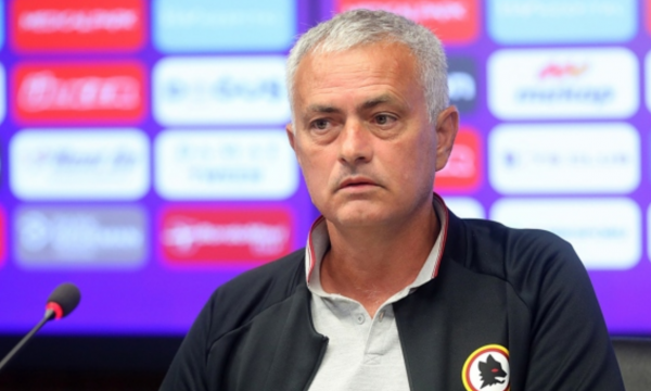 Mourinho flet për startin e dobët të Romës këtë sezon