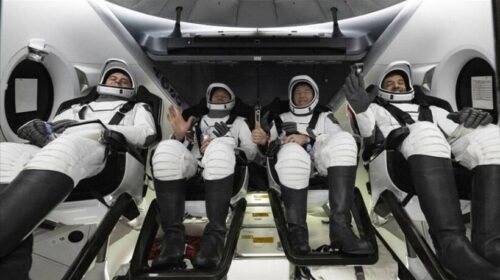 Astronautët e NASA-s dhe SpaceX-it kthehen të sigurt në Tokë