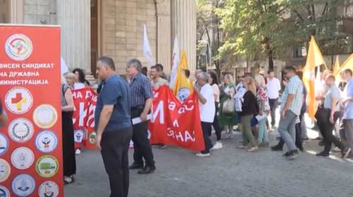 (VIDEO) Vjeshta e protestave, të gjithë kërkojnë rritje pagash