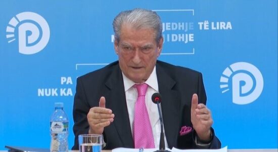 Berisha: Rama me Vuçiç kanë vetëm një plan: zhbërjen dhe ndarjen e Kosovës