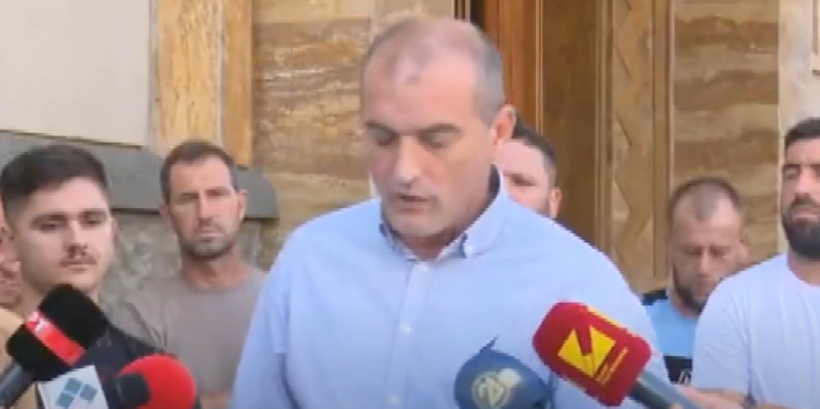 (VIDEO) Snopçe: Të ndërpritet gërmimi i rërës në Konjare