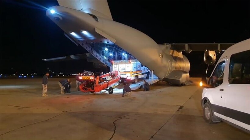 Avionë me ndihma dhe ekipe shpëtimi nga Türkiye nisen për në Libi