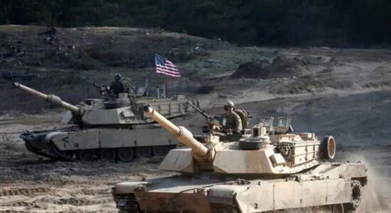 SHBA sërish ndihmë/ Tanket e para amerikane Abrams mbërrijnë në Ukrainë