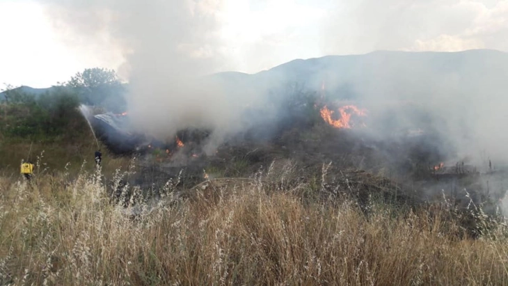 (VIDEO) 24 orët e fundit janë regjistruar tetë zjarre në ambiente të jashtme