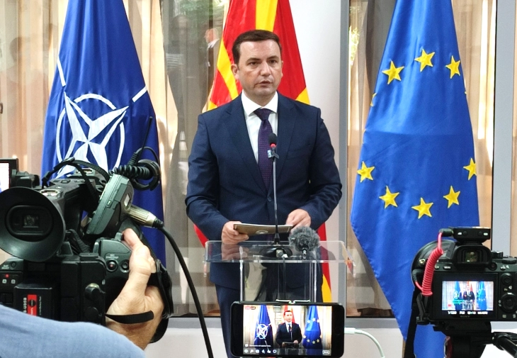 (VIDEO) Ministri i Jashtëm Osmani: Shkupi duhet ta rishikojë pjesëmarrjen në “Ballkani i Hapur”