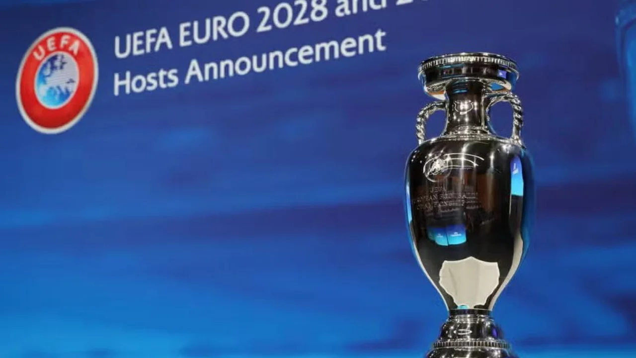 Euro 2028 do të mbahet në Britani të Madhe dhe Irlandë/ Europianin 2032 e marrin Italia dhe Turqia