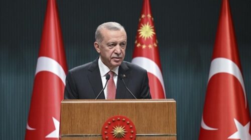 Presidenti Erdoğan nënshkruan protokollin për anëtarësimin e Suedisë në NATO