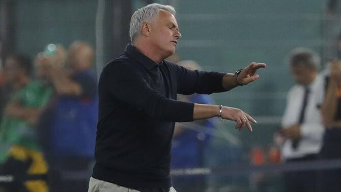 Mourinho, ironi me drejtuesit e Inter: Më huazoni ndonjë bilbil, te unë mund të bëjë punë!